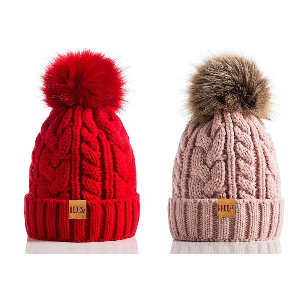 Women Winter Pompom Beanie Hat with Warm Fleece