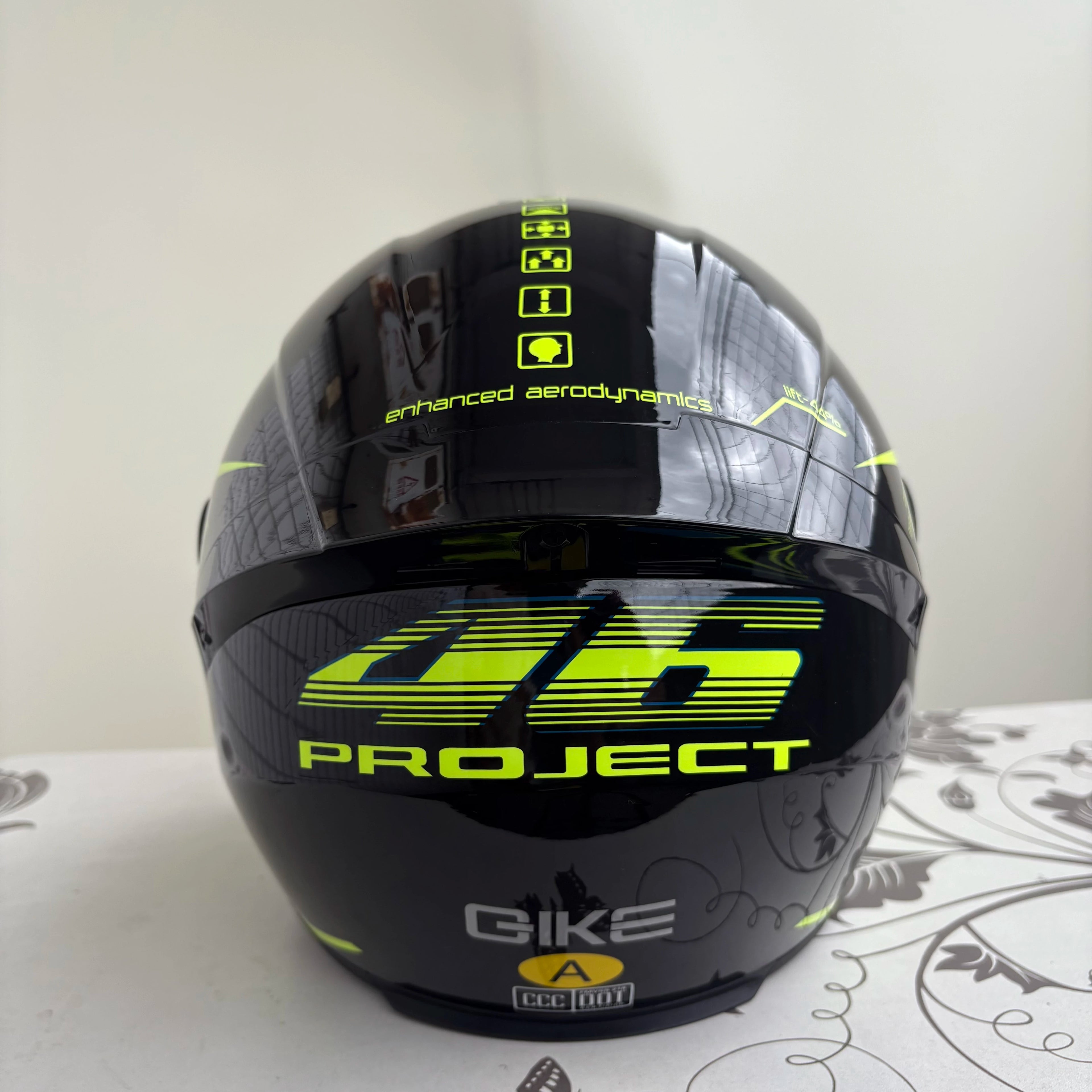 Full Face Motorcycle Helmet Men and Women.