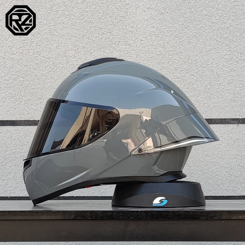 Latest high-quality motorcycle full face helmet with capacity.