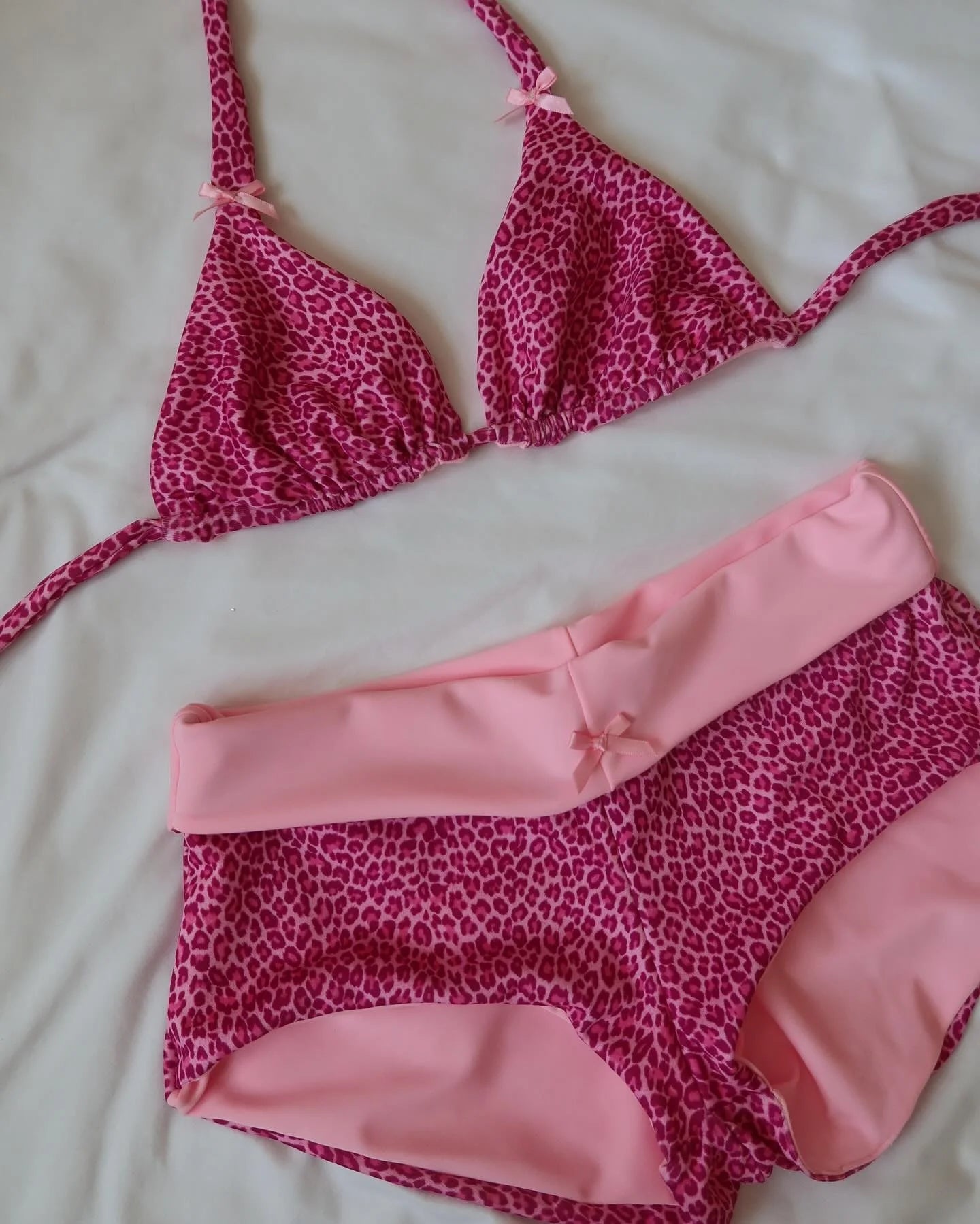 Women Halter Neck Triangle Bikini Sets Vintage 90s.