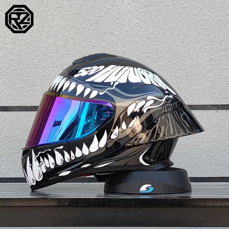Latest high-quality motorcycle full face helmet with capacity.