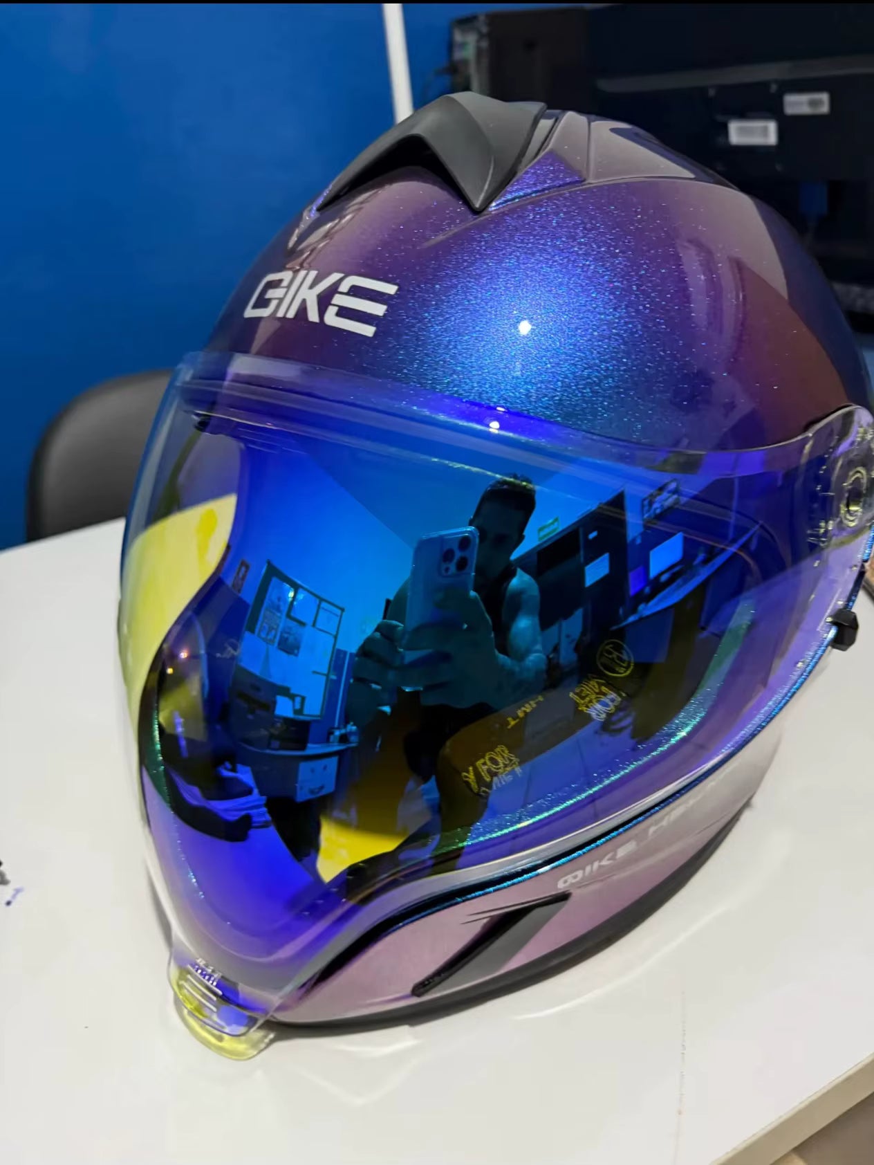 DOT 3C Certified Adult Modular Full Face Motorcycle Helmet.