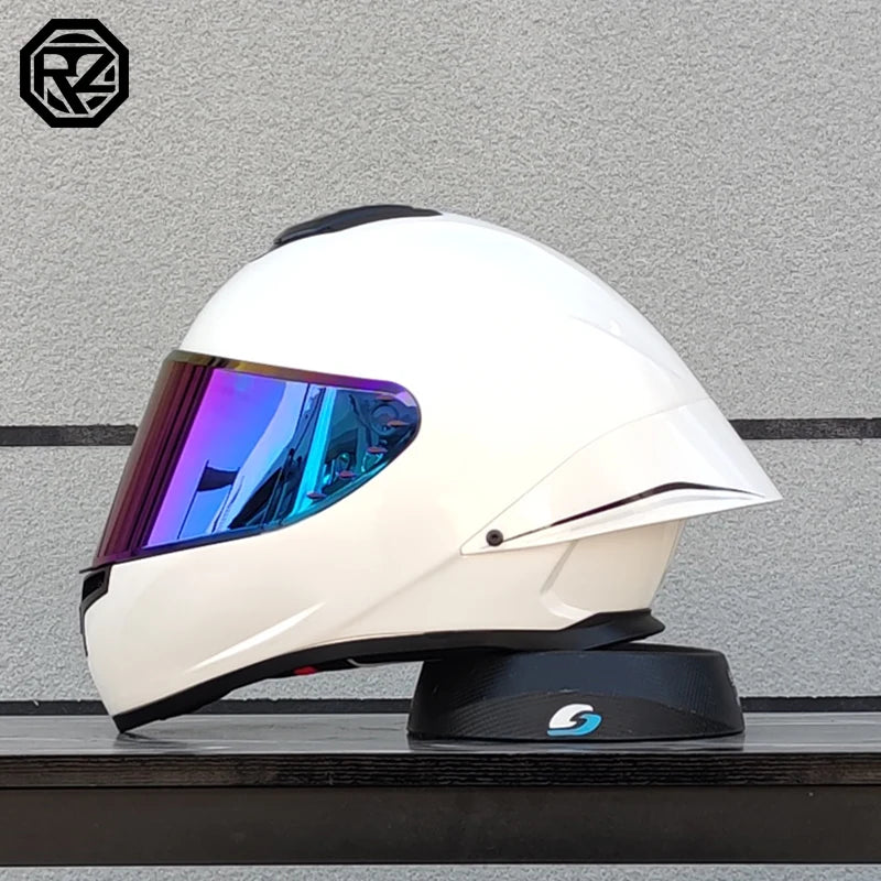 Latest high-quality motorcycle full face helmet with capacity.