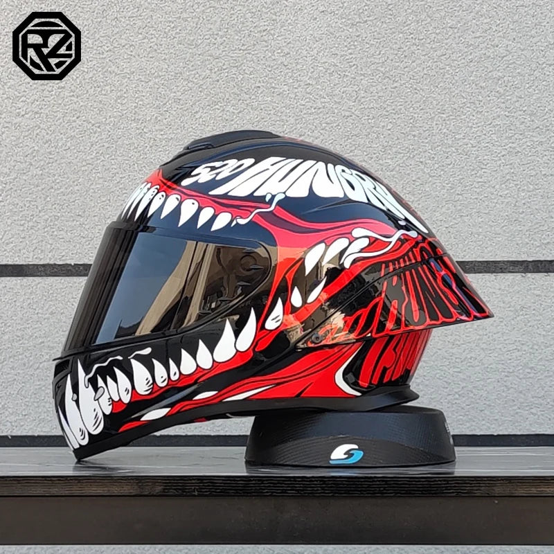 Latest high-quality motorcycle full face helmet with capacity.