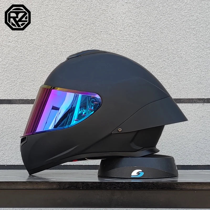 Latest high-quality motorcycle full face helmet with capacity.