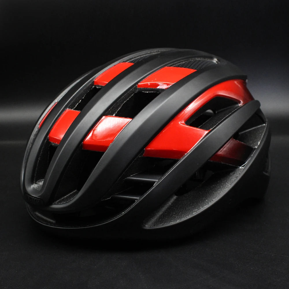 One-Piece Windbreaker Mountain Bike Riding Helmet.