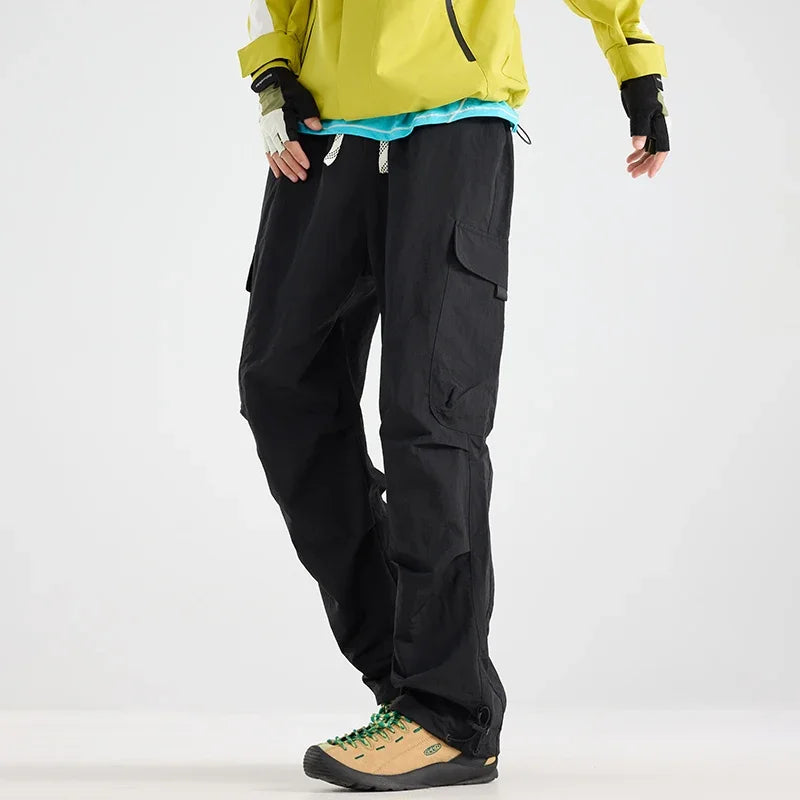Men's Water-repellent Hiking Pants Scratch Resistance.